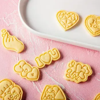 Ziua îndrăgostiților Desene animate Dragoste Biscuit Mucegai Mini 3d Drăguț de Copt 3d produse de Patiserie Meserii Diy Cutter Emoticon Instrumente de Bucătărie Fondant Co L7d4